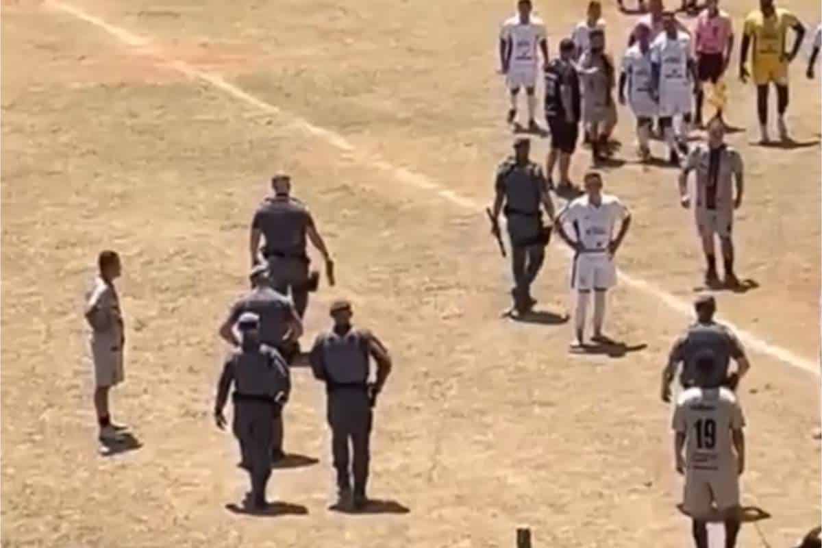 Partida De Futebol É Paralisada Para Polícia Prender Jogador Em Votorantim