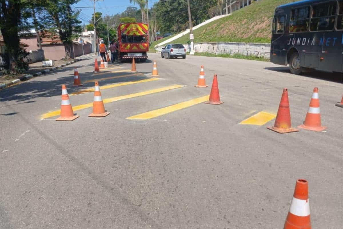 Prefeitura Faz Mudanças Em Rua Que Agora É Sentido Único