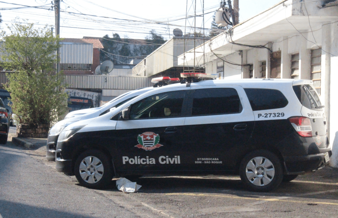 Mãe-Abuso-Escola-Criança