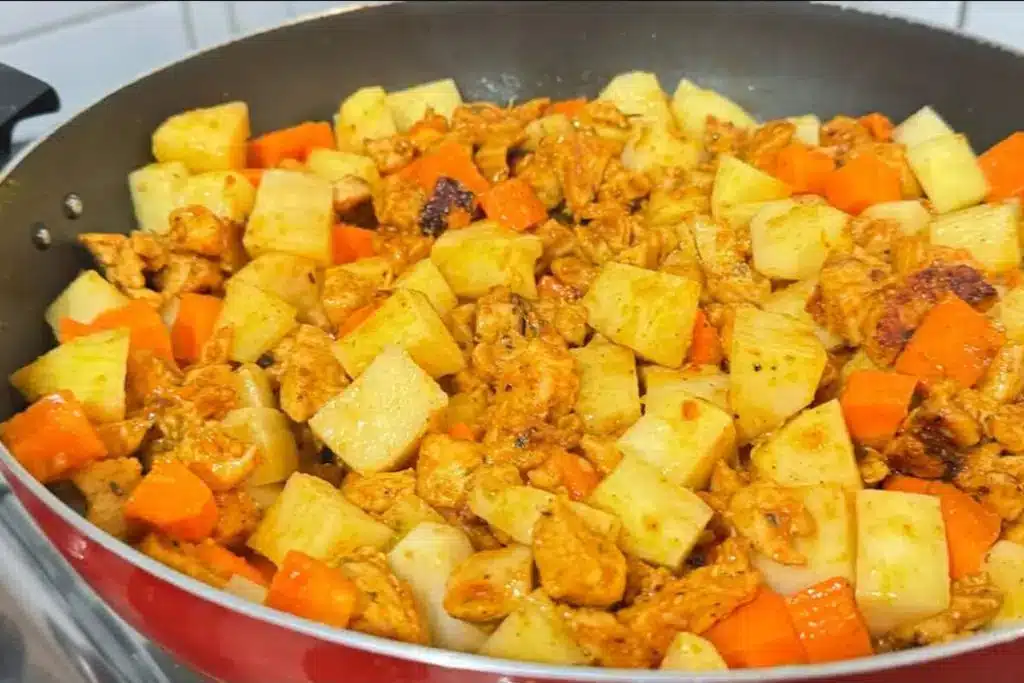 Picadinho De Frango Com Legumes, Fácil De Fazer Para O Seu Almoço 7 Picadinho De Frango Com Legumes