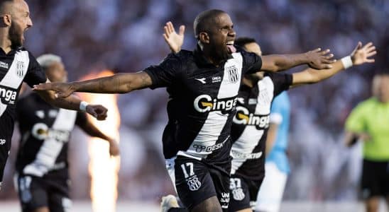 Toro Comemora Primeiro Gol Da Ponte Preta Sobre Londrina Na Final Da Serie C 18469