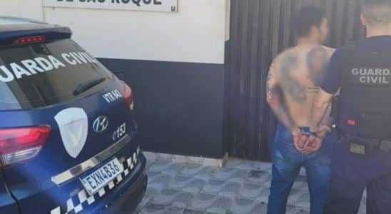 Homem Briga Com A Esposa Em São Roque, Pega Arma Para Fazer Graça, Atira Na Rua E Acaba Preso