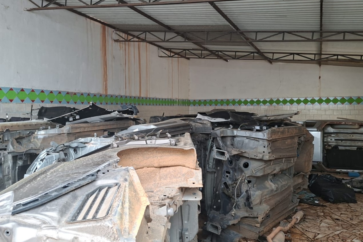 Polícia Militar Descobre Desmanche De Veículos Em Galpão Em Mairinque