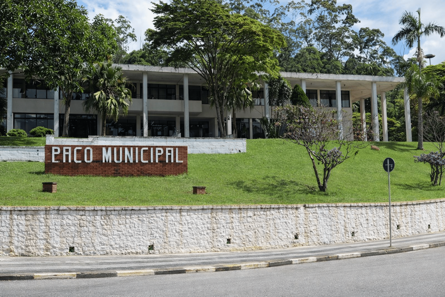 Prefeitura De Mairique Muda Data De Pagamento De Servidores Para Data Única