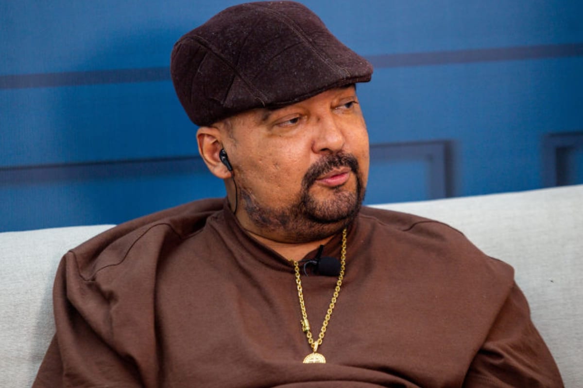 Vocalista Do Grupo Bom Gosto Está Com Infecção Fúngica Rara Causada Por Morcegos