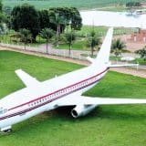 Avio Boeing 737 Transforma Fazenda Em Atrao Inusit 1768222743134