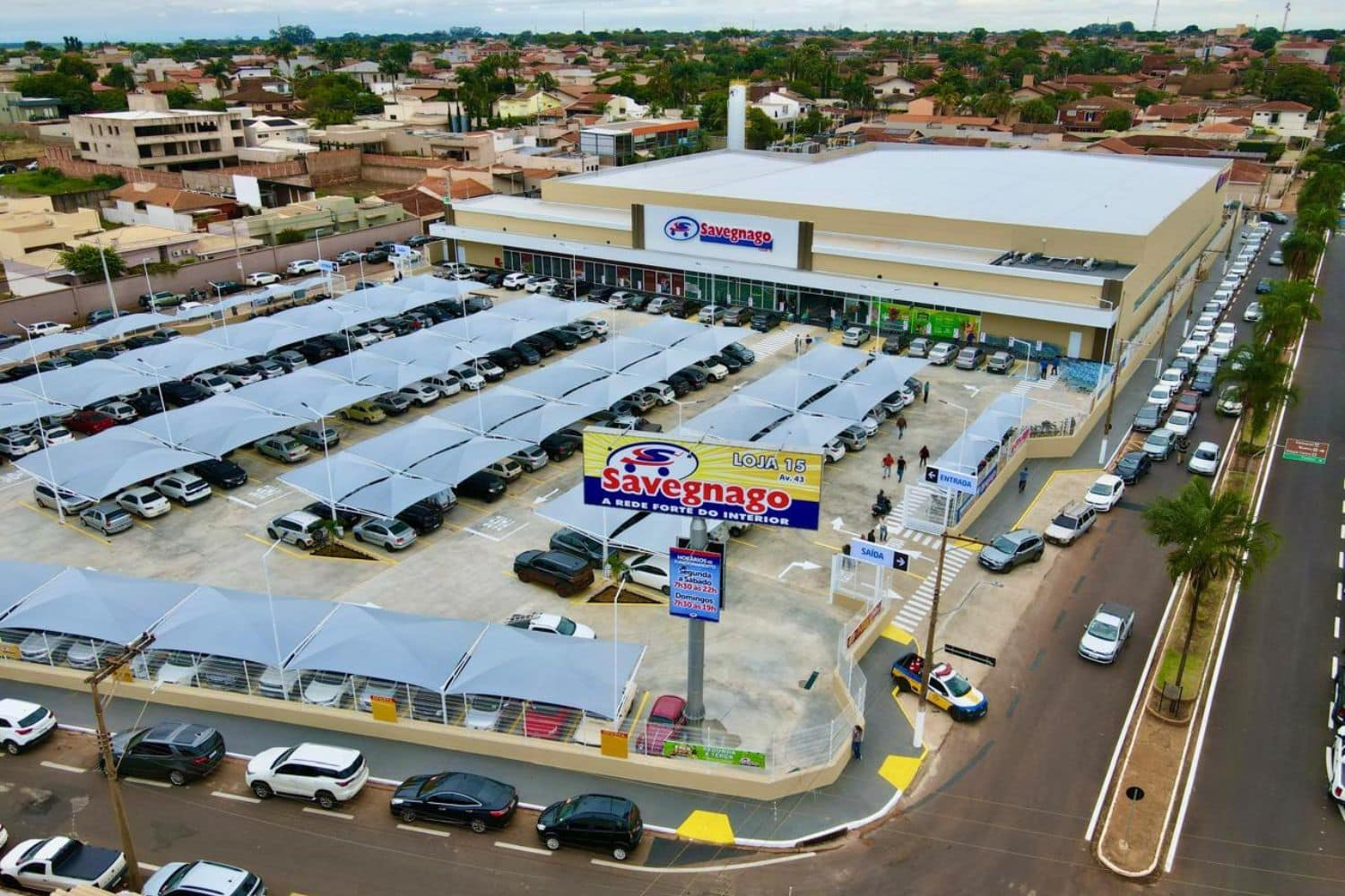 Supermercados Abandonam Jornada Tradicional Em Bus 1768047550363