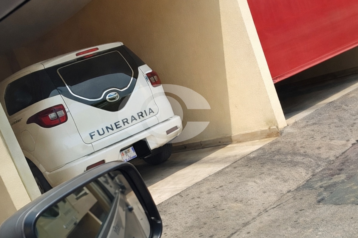 Carro Funerário É Visto Em Motel E Causa Comentários Diversos