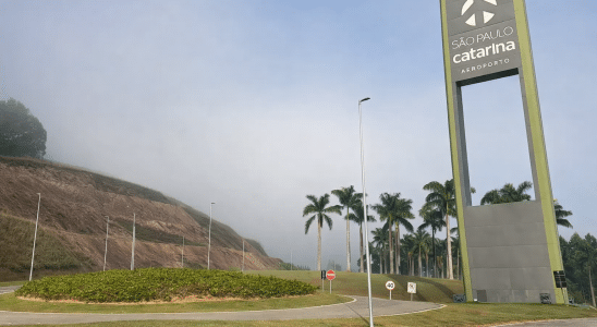 Médicos Fazem Missão No Aeroporto De São Roque Para Captar Coração De Bebê