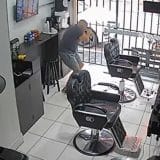 Barbearia Cenrio Inesperado De Interveno Policial 1770208535464