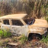 Carro Queimado É Localizado Em Área De Mata No Bairro Setúbal, Em Mairinque
