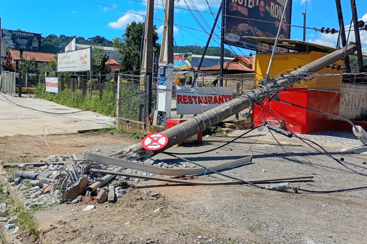 Motorista De Carreta Que Derrubou Poste Em São Roque Estava Bebado E Foi Detido Pela Gcm
