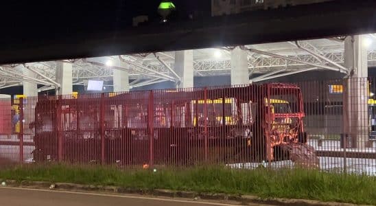 Nibus Pega Fogo Em Terminal De Jundia E Deixa Vecu 1773514759307