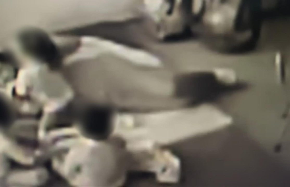 Professora-Flagrada-Agredindo-Aluna-De-4-Anos