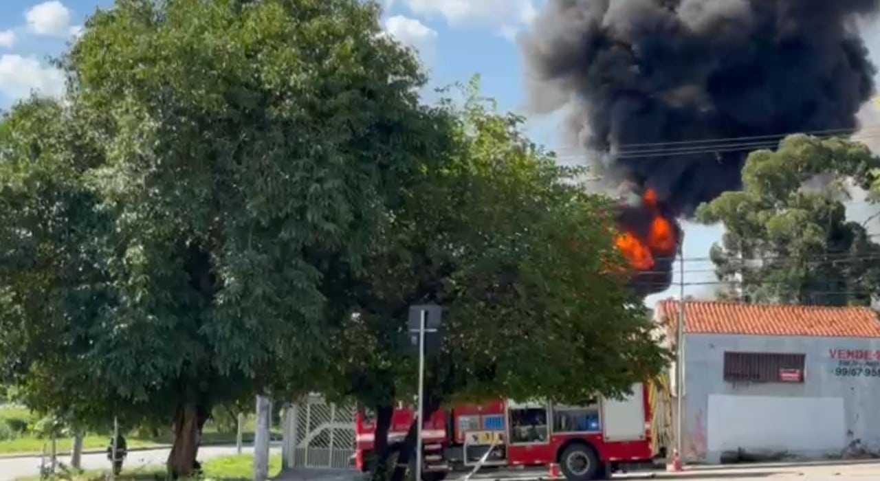 Vazamento De Combustvel Causa Incndio Em Rede De E 1774187600210