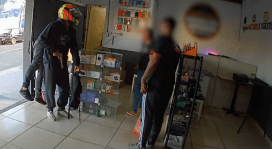 Criminosos Invadem Loja De Celulares Em Campinas E Deixam Prejuizo De R 25 Mil