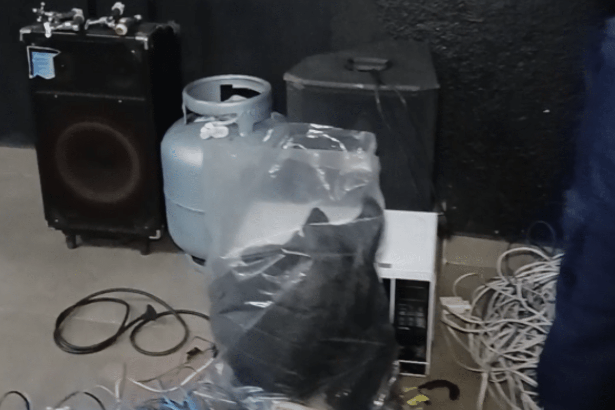 Gcm Prende Trio Em Flagrante Após Furto E Vandalismo Em Escola Infantil Em São Roque