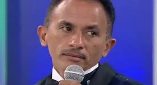 Cantor De Caneta Azul Anuncia Candidatura A Deputa 1775583997238