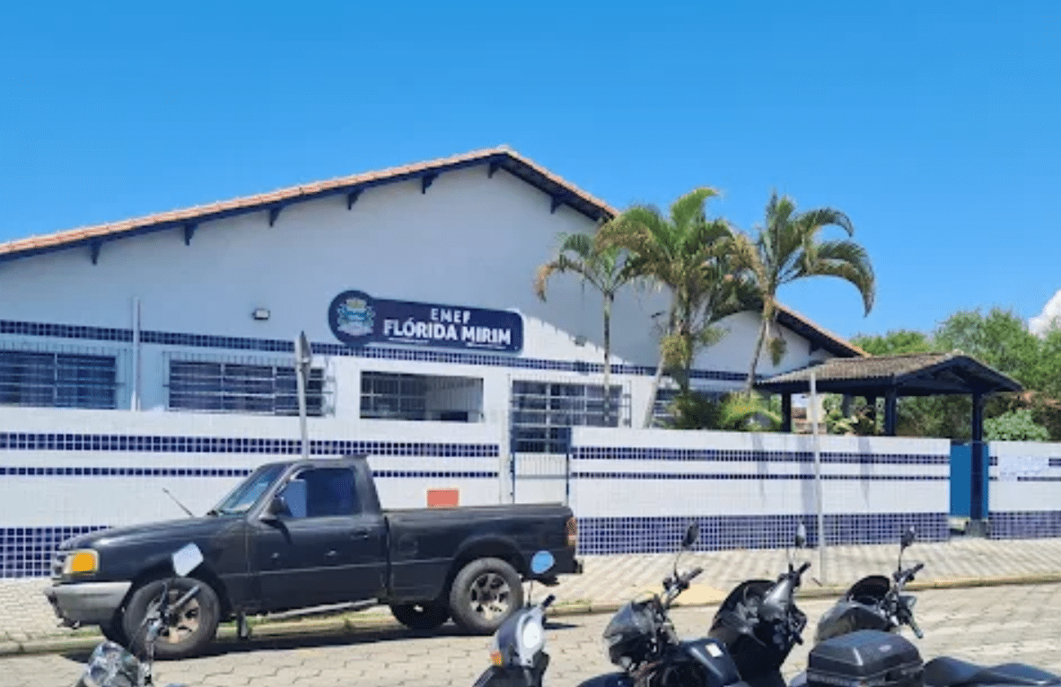 Diretora De Escola É Agredida Após Impedir Que Aluno De Entrar Sozinho Em Transporte