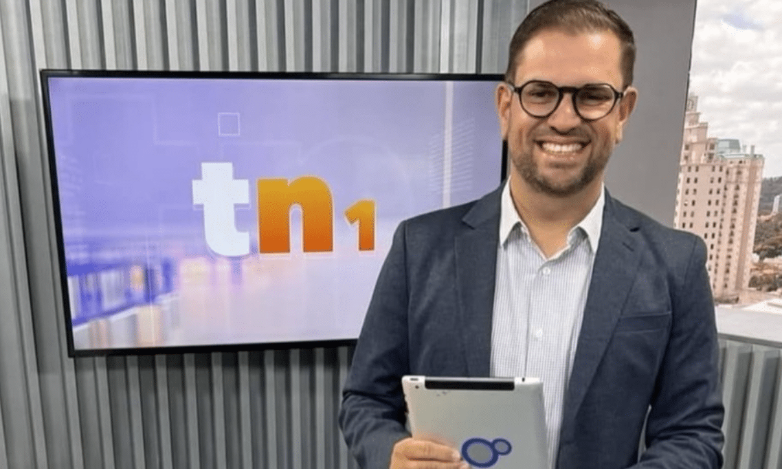Jornalista Da Tv Tem Afiliada Da Globo Relata O Susto E A Rotina Apos Diagnostico De Paralisia De Bell