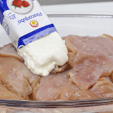 Frango Ao Molho De Creme De Leite Para Uma Refeição Rápida Para Semana Toda, Pronto Em 15 Min