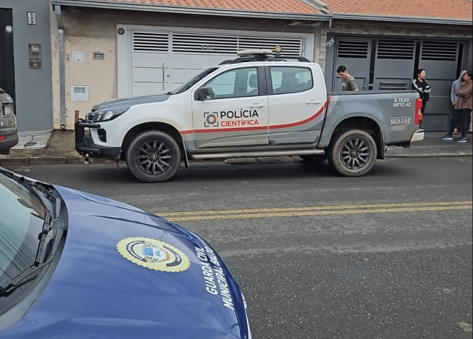 Jovem De 19 Anos Em Abstinência Mata Pai E Madrasta A Facadas E Droga Itens Por Droga Em Salto