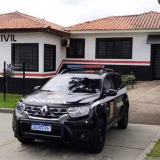 Mae E Presa Apos Filho De Dois Anos Defecar Preservativos Em Creche