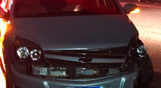 Motorista Perde O Controle E Bate Contra Defensa Metálica Na Rodovia Raposo Tavares, Em São Roque 1 Motorista Perde O Controle E Bate Contra Defensa Metalica Na Rodovia Raposo Tavares Em Sao Roque