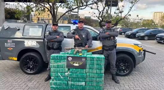 Perseguicao Policial Termina Com Motorista Preso Fuzil E Cocaina Apreendidos Em Sao Roque