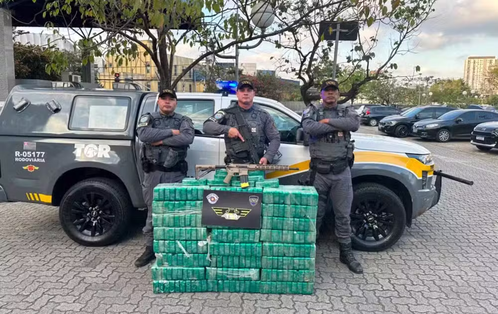 Perseguição Policial Termina Com Motorista Preso, Fuzil E Cocaína Apreendidos Em São Roque 7 Perseguicao Policial Termina Com Motorista Preso Fuzil E Cocaina Apreendidos Em Sao Roque