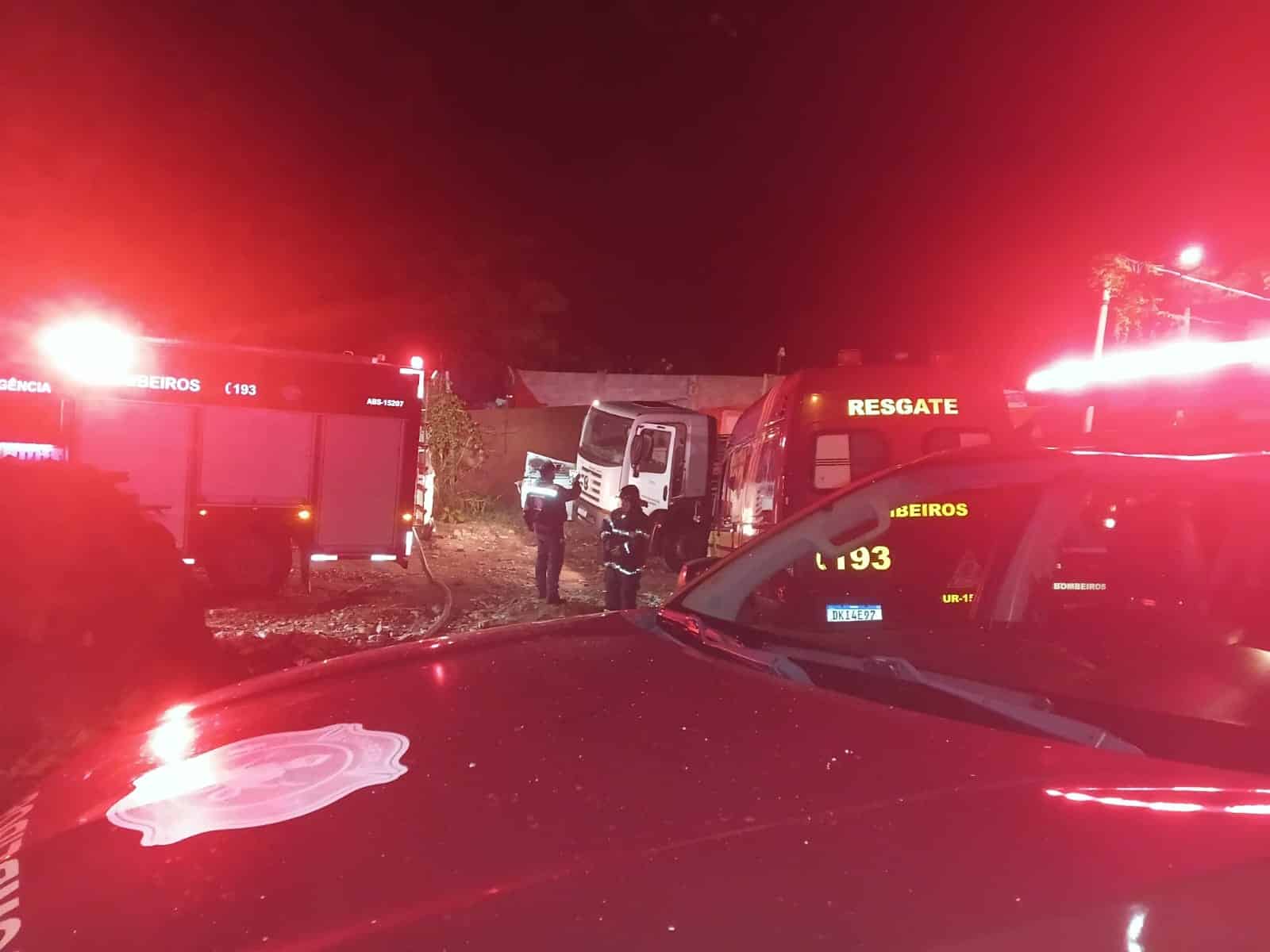 Incêndio Destrói Empresa De Reciclagem Em Mairinque; Dono Suspeita De Crime